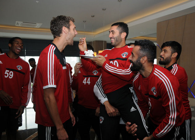 Isaksson’a sürpriz doğum günü