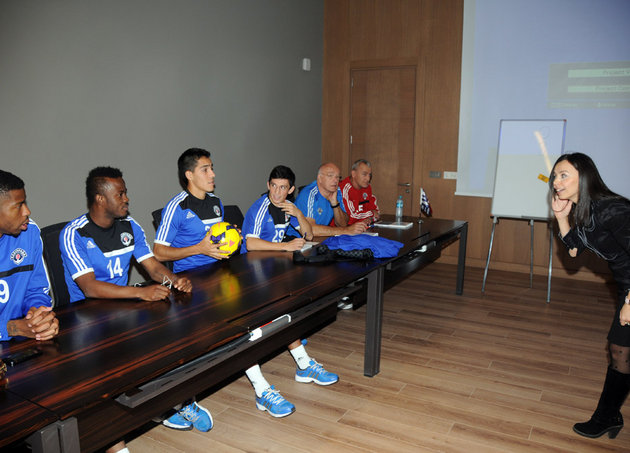 Yabancı oyuncularımıza Türkçe dersi