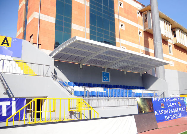 Engelli tribünü duyuru