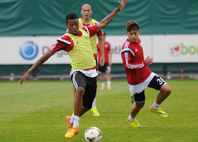 Hazırlıklar devam ediyor