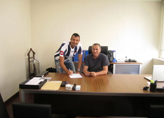 Paşa’dan çifte imza!