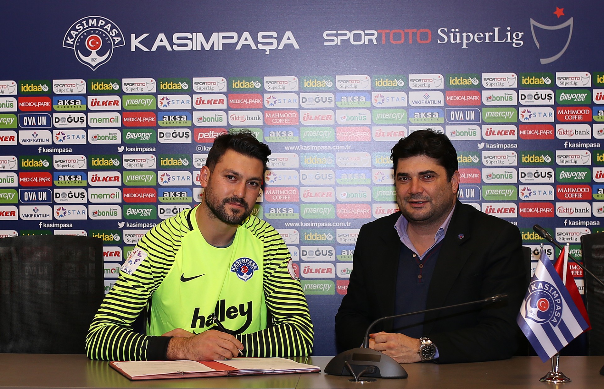 Ramazan ile sözleşme yenilendi