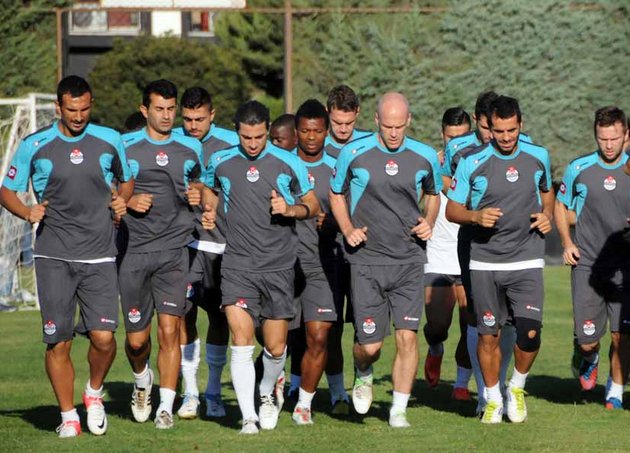 Takımımız kampa girdi