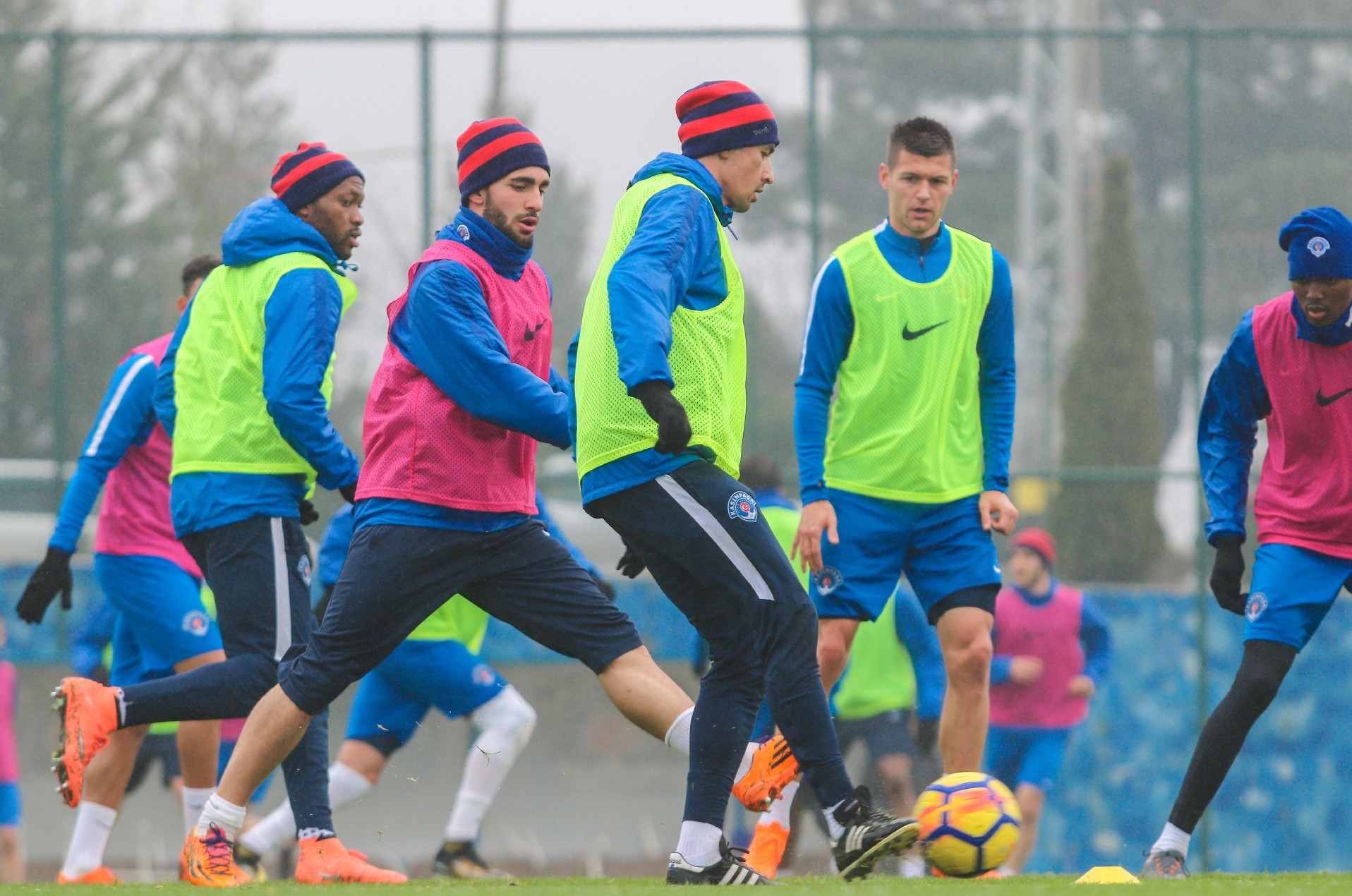 Hazırlıklar devam ediyor