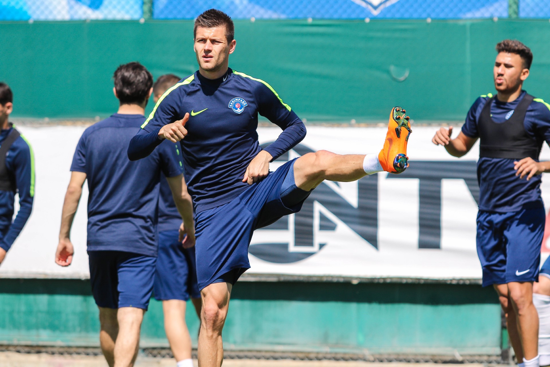 Hazırlıklar devam ediyor