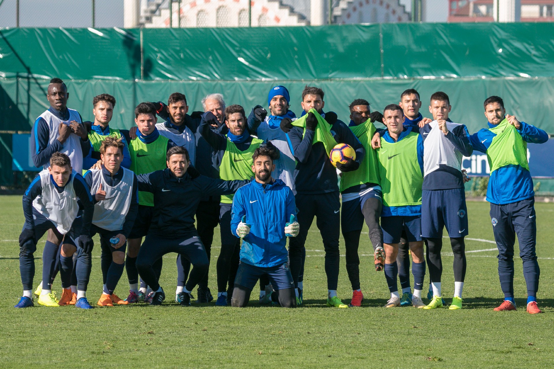 Hazırlıklar devam ediyor