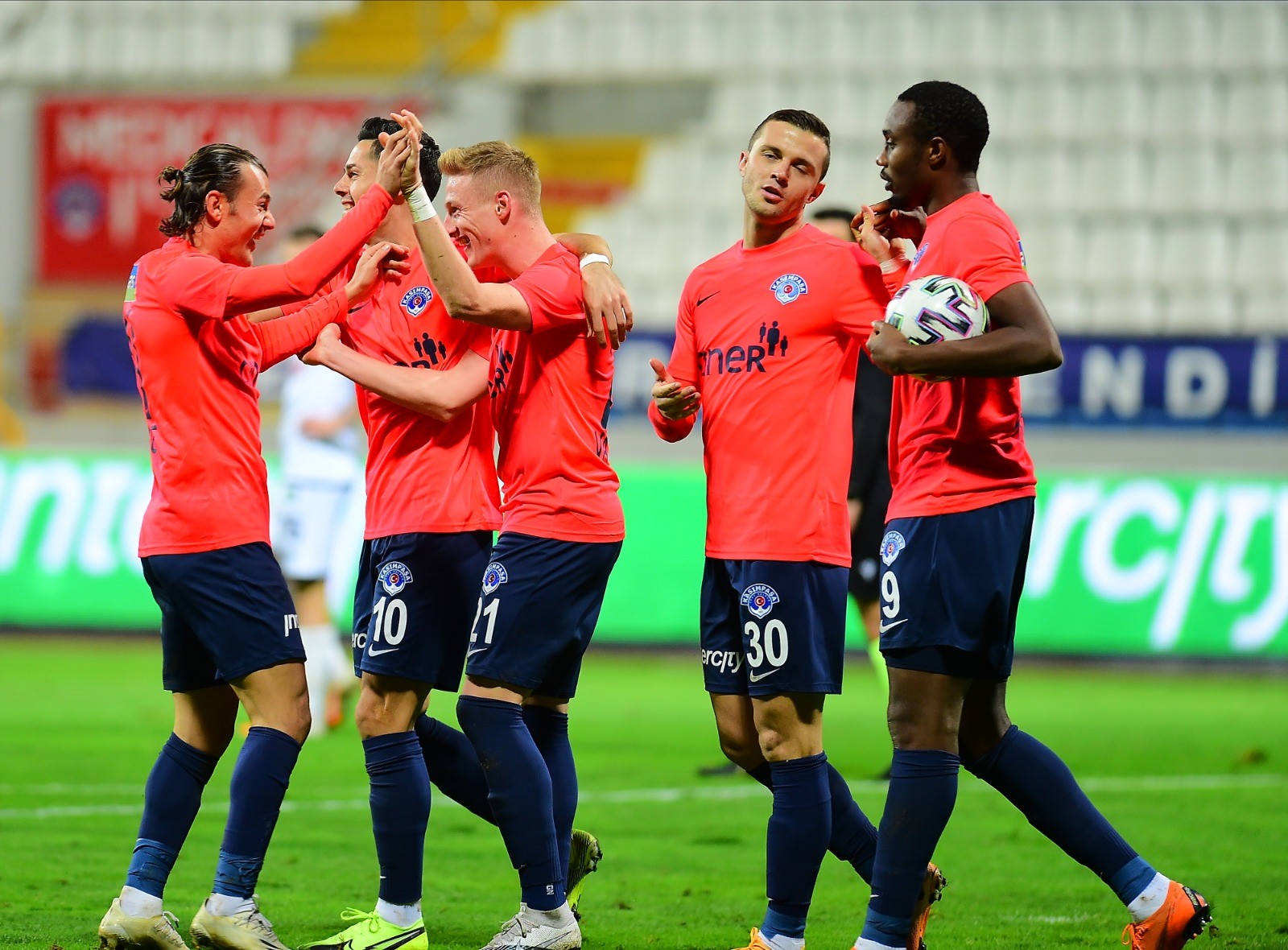 Kasımpaşa: 3 Denizlispor: 2